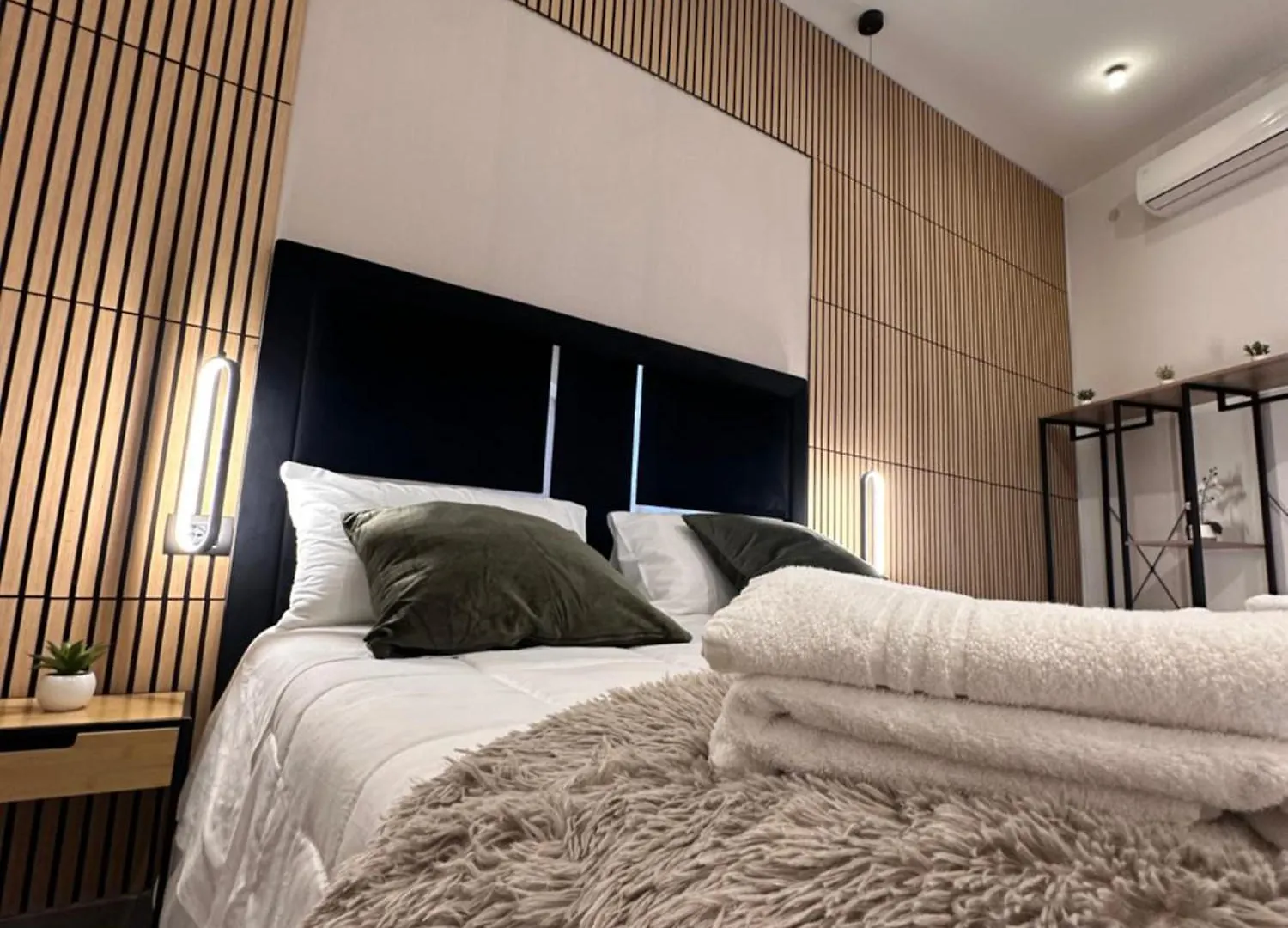 Priority Boarding Apartment Naples